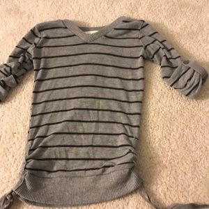 3/4 length sleeve shirt